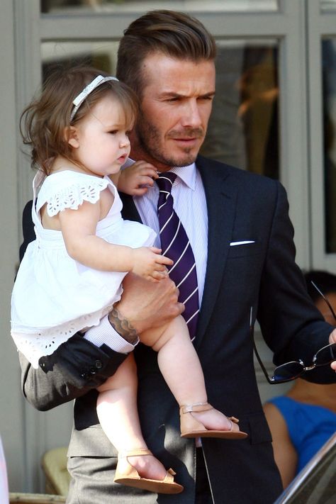 David Harper, David Beckham Family, David Beckham Style, Harper Beckham, Victoria And David, Suri Cruise, David And Victoria Beckham, Father And Baby, Dad Baby