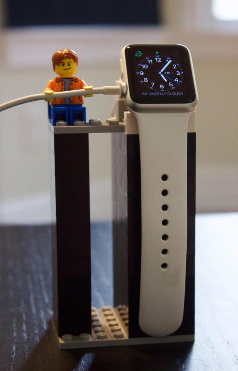 Lego Diy Crafts, Diy Lego, Apple Watch Stand, Lego Display, Lego Diy, Lego Activities, Lego Man, Lego Craft, Lego Creative