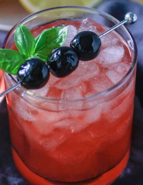 Cherry Whiskey Drinks, Cherry Whiskey Sour, Cherry Simple Syrup, Homemade Sour Mix, Apple Cider Whiskey, Cherry Whiskey, Whiskey Lemonade, Best Bourbon Whiskey, Whiskey Sour Recipe