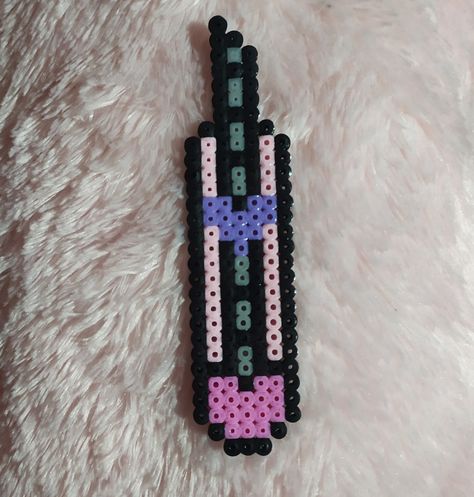 yami kawaii menhera kei hama beads boxcutter knife kawaii creepycute pastel goth pixel art sickcute Creepy Cute Perler Beads, Yami Kawaii Perler Beads, Scene Perler Bead Patterns, Perler Cute, Emo Perler Beads, Meaty Beads, Kawaii Perler Beads, Pearler Beads Ideas Aesthetic, Hama Beads Kawaii