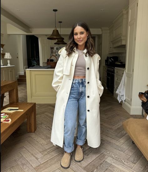 Louise Thompson Hair, Louise Thompson Style, Louise Thompson, Coastal City, Weekend Outfits, Weekend Outfit, Beauty Style, Hair, Quick Saves