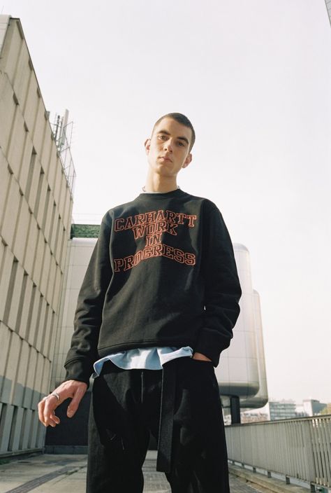 Fall/Winter 2018 - Men – Carhartt WIP USA City Fashion Photography, Streetwear Photoshoot, Artistic Fashion Photography, Carhartt Jacket, Mens Outdoor Clothing, Street Portrait, Men Photography, Mens Fashion Photography, Men Street