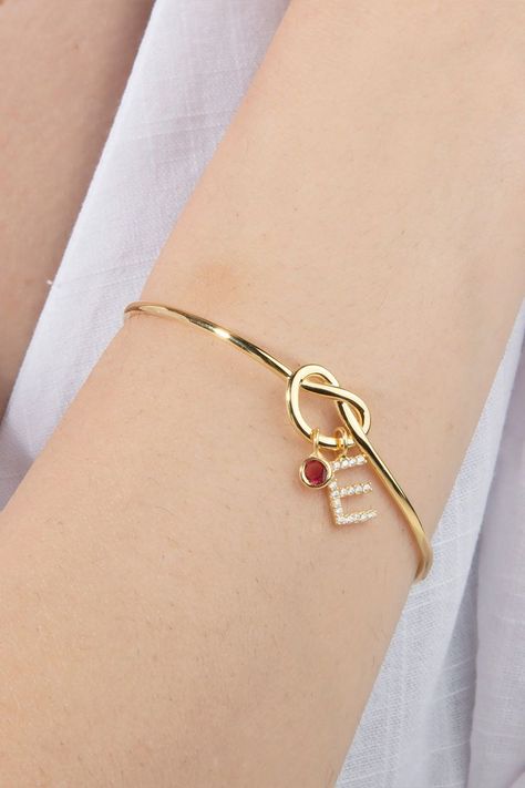 gold bracelet for women alphabet, e letter bracelet Gold Bracelet Indian, Alphabet Bracelet, Wedding Locket, E Letter, Gold Bracelet Simple, Locket Design, Latest Bracelets, Gold Bangles For Women, Choker Necklace Designs