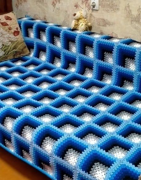 Crochet 3d Blanket, 3d Blanket, Modern Haken, Crochet Blanket Stitch, Crochet Blanket Diy, Crochet Blanket Stitch Pattern, 3d Crochet, Granny Square Crochet Patterns Free, Crochet Blanket Pattern Easy