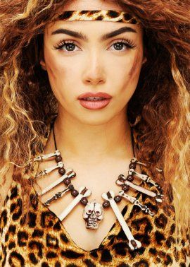 Cavewoman Skeleton Joke Bone Necklace Caveman Costume Women, Cave Women Halloween Costume, Cave Women Makeup, Cavewoman Makeup, Cave Woman Costume Diy, Halloween Costumes Cave Woman, Cave Girl Costume, Skeleton Jokes, Warrior Fashion