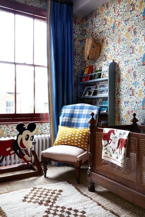 Urban Cozy: Interior Designer Lonika Chande's West London Cottage Lonika Chande, Brick Cottage, Window Seat Storage, Paint And Paper Library, Modern Renovation, London Interior, With Wallpaper, Affordable Housing, Blinds For Windows