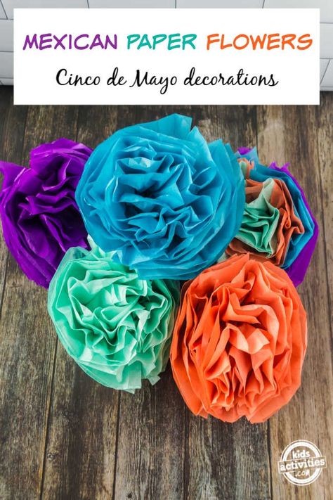 Make some Mexican paper flowers for Cinco de Mayo decorations. Celebrate Mexican heritage and pride with this tissue paper flowers tutorial! Mexican Tissue Paper Flowers, Making Tissue Paper Flowers, Tissue Paper Flowers Easy, Easy Flower Making, Flower Crafts Preschool, Paper Flower Templates Pdf, Mexican Paper Flowers, Flower Making Crafts, Tissue Paper Flowers Diy