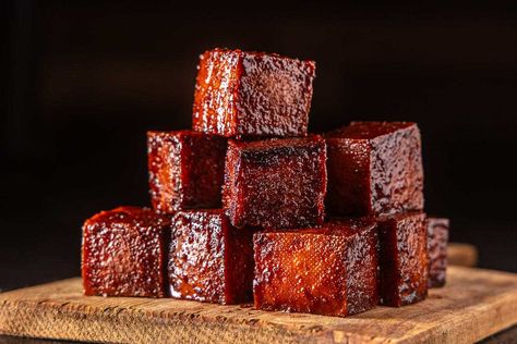 This recipe is perfect for vegetarians, vegans, and BBQ lovers alike (yes, meat lovers will like this too!). This unique dish transforms extra-firm tofu into smoky, flavorful bites. With a simple seasoning and a glaze of your favorite BBQ sauce, these tofu burnt ends are easy to make in a smoker or on a grill. Smoked Tofu Burnt Ends, Smoked Tofu Recipe, Smoked Whole Chicken, Smoked Tofu, Unique Recipe, Burnt Ends, Firm Tofu, Extra Firm Tofu, Smoker Recipes