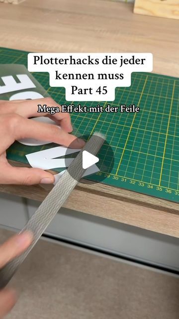 Chrissy | Plottertipps & DIY on Instagram: "Crazy oder ?  Wie findet ihrs ?   #plotter #plottertipps #plotterhacks #plottertippsundtricks #plottern #plottenlernen #plottenfüranfänger #plotternlernen #plotternfüranfänger #cricut #silhouettecameo" Silhouette Cameo 4 Balsa Wood Projects, Cadeau Cricut, Image Cricut, Brother Plotter, Silhouette Cameo Freebies, Cricut Explore 3, Cricut Inspiration, Cricut Maker 3, Cricut Hacks