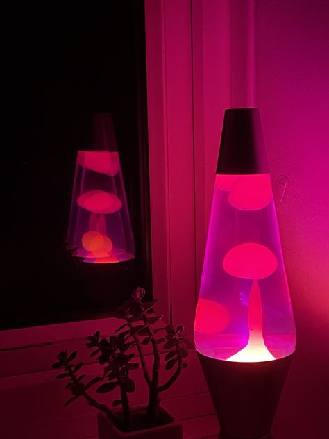 Lava Lamp Aesthetic, Cool Lava Lamps, Crystal Room, Room Goals, Cute Bedroom Decor, Redecorate Bedroom, Dreamy Room, Dream Room Inspiration, Room Makeover Inspiration