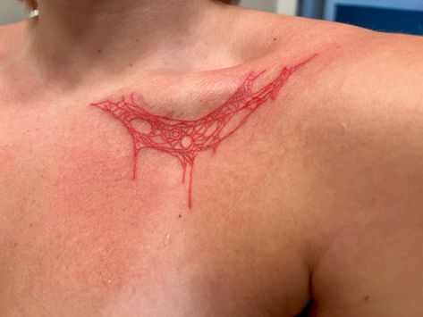 Red Ink Spider Tattoo, Spider Web Collar Bone Tattoo, Red Spider Web Tattoo, Red Vein Tattoo, Spiderweb Collarbone Tattoo, Red Collarbone Tattoo, Red Spider Tattoo, Spiderverse Tattoo, Pelvic Tattoos