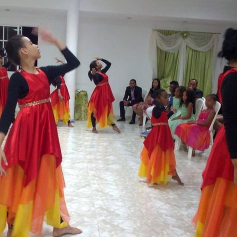 Tamborine Costume, Praise Dress, Worship Outfits, Praise Dance Outfits, Worship Dance Outfits, Worship Dress, Praise Dance Wear, Praise Dance Garments, Fire Costume