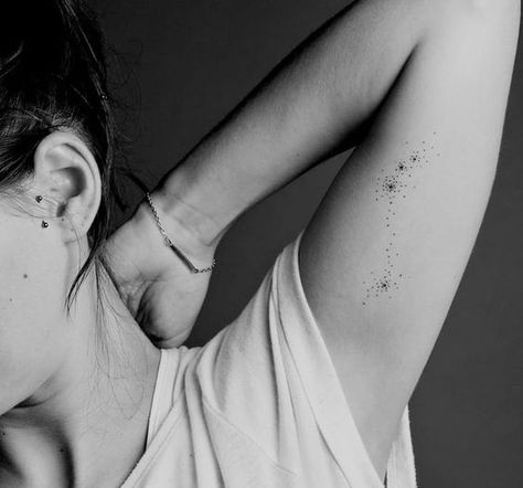 Tatouage constellation noir Star Constellation Tattoo, Aries Constellation Tattoo, Aries Constellation, Constellation Tattoo, Galaxy Tattoo, Aries Tattoo, Tattoos For Lovers, Constellation Tattoos, Tattoo Project