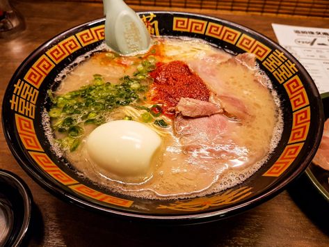 Ichiran Ramen Recipe, Ichiran Ramen, Authentic Ramen, Tonkatsu Ramen, Savoury Treats, Tokyo Food, Dream Food, Ramen Recipes, Spicy Pork