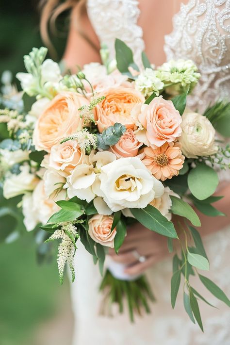 Peaches And Cream Wedding Flowers, Peach And White Bouquet, White And Blush Wedding Flowers, Peach Bridal Bouquet, Bridal Bouquet Peach, Peach Roses, White Bouquet, Light Peach, White Roses