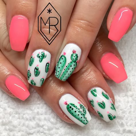 Cactus On Nails, New Nail Ideas 2024, Cute Cactus Nails, Cactus Nail Art Designs, Cactus Nail Ideas, Pink Cactus Nails, Succulent Nail Art, Desert Nail Art, Cactus Nail Art