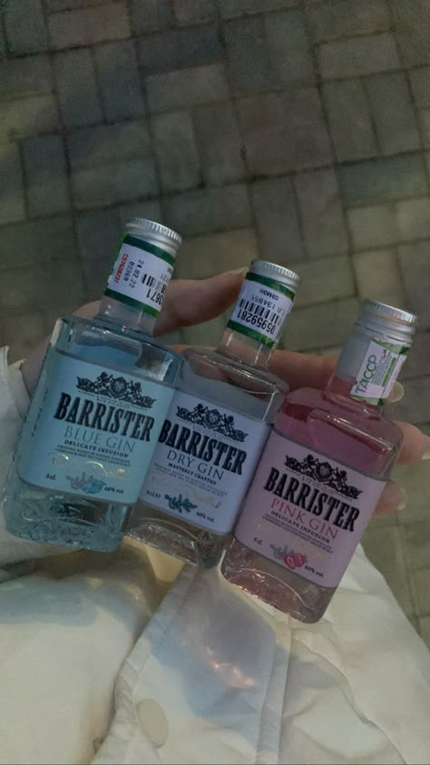 Alcoholic Drinks Aesthetic, Yummy Alcoholic Drinks, Pretty Pens, Alcohol Aesthetic, Alcohol Bottles, Pretty Drinks, Rhodes, Fun Drinks, Energy Drinks