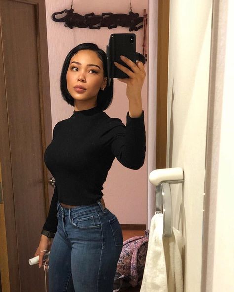 @naochyann (Blasian) Fotografi Vintage, Body Inspiration, College Outfits, Outfit Casual, Outfits Casuales, Beautiful Black Women, Body Goals, Caramel, Fall Outfits