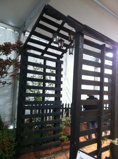 arbors from pallets | ... of Flowers, Mobile AL-- Arbor made from wood pallets and 4x4 posts Pallet Arbor, Diy Archway, Arbor Entrance, Archway Entrance, Pallet Trellis, Diy Arbor, Pallet Garden Walls, Trellis Wall, Recycled Ideas