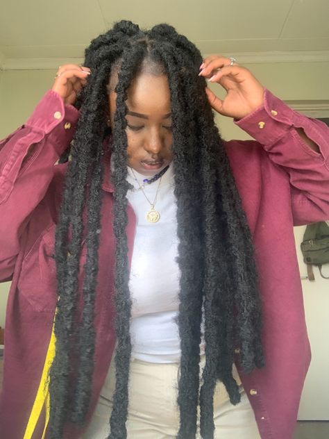 Riri Locs Hairstyle, Riri Locs, Chunky Locs, Marley Twist Hairstyles, Sleek Braided Ponytail, Braids Styling, Faux Hair, Marley Hair, Imperial Crown