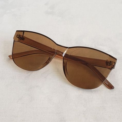 Brown Sunglasses Aesthetic, Acedamia Outfits, Dark Academia Accessories, Indie Sunglasses, 90s Glasses, Sunglasses Aesthetic, From Russia With Love, Brown Glasses, Aesthetic Dark Academia