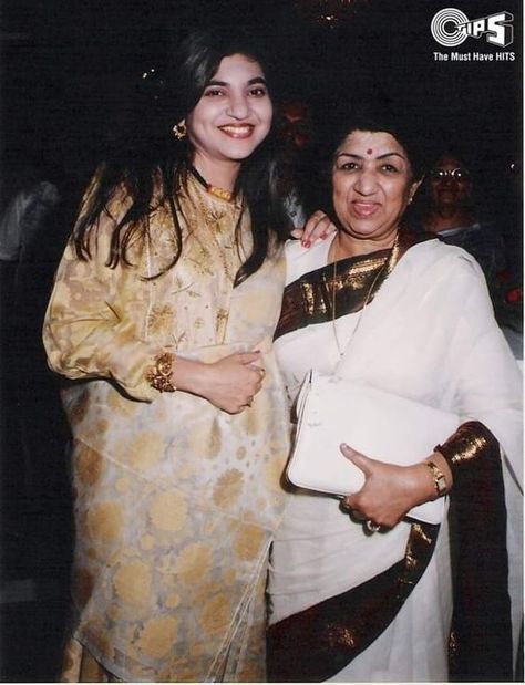 Alka Yagnik Photos, Bollywood Singers, Indian Singers, Alka Yagnik, National Film Awards, Lata Mangeshkar, Legendary Singers, Bollywood Photos, Lord Murugan