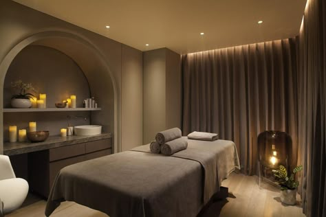 Spa Massage Room, Massage Room Design, Massage Room Decor, Thai Spa, Head Spa, Spa Room Decor, Esthetics Room, Spa Interior Design, Spa Rooms