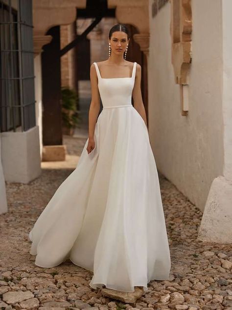 PRONOVIAS - JORY - Mon Amie Bridal Salon Wedding Dress Spaghetti Straps, Boda Mexicana, Dress Spaghetti Straps, Wedding Look, A Line Wedding Dress, Formal Dresses For Weddings, Bride Gowns, Dress Spaghetti, Bride Look