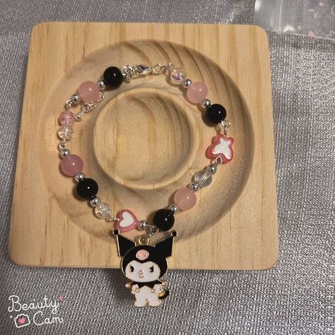 kuromi bracelet Kuromi Charm Bracelet, Kuromi Bracelet Beads, Kuromi Items, Kuromi Jewelry, Kuromi Bracelet, Kuromi Stuff, Kuromi Aesthetic, Bracelets Ideas, Pearls Diy