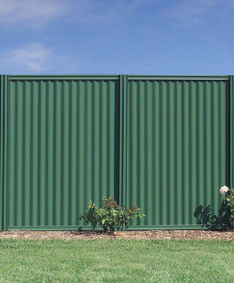 Green Fence Paint, Tin Fence, Sheet Metal Fence, Corrugated Fence, Log Fence, Corrugated Metal Fence, Metal Fences, Painting Sheets, Iron Fencing