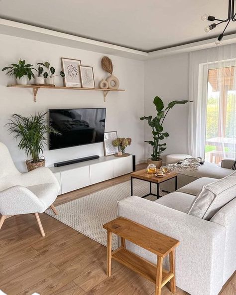 Salones en blanco y madera, ideas para acertar sí o sí Wooden Decor Living Room, White Wall Apartment Decorating, Deco Small Living Room, Light And Dark Wood Furniture Together, White And Natural Wood Living Room, Open Area Living Room, Small Modern House Interior, Flat Living Room Ideas, Ideas De Living