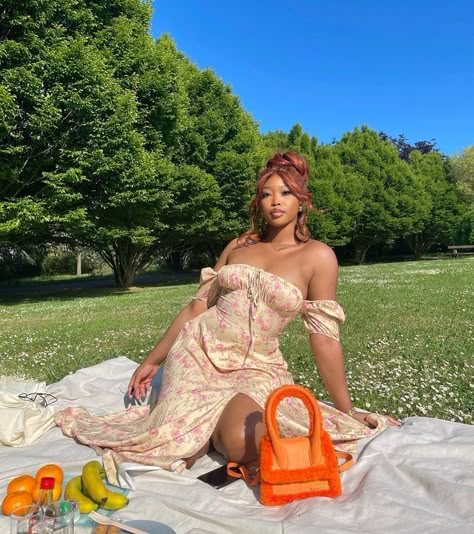 Picnic Date Outfits, Black Femininity Aesthetic, The Life I Want, Picnic Photo Shoot, Picnic Pictures, Life I Want, Beautiful Photoshoot Ideas, Picnic Dress, Black Femininity