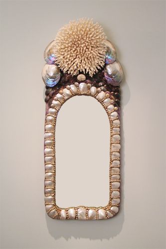 shell mirror Coral Mirror, Shell Mirrors, Seashell Mirror, Shell Tiles, Art Coquillage, Shell Mirror, Sailors Valentine, Diva Design, Mermaid Shell