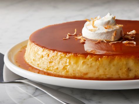 Creamy Coconut Flan with condense milk. #coconut #dessert #dessertrecipes Coconut Flan Recipe, Vegan Flan, Latin Desserts, Coconut Flan, Eagle Brand Milk, Coconut Dessert, Condensed Milk Recipes, Sweetened Whipped Cream, Flan Recipe