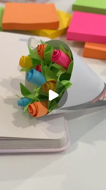 Sticky Note Bouquet, Bouquet For Valentines Day, Instagram Diy, Sticky Note, Sticky Notes, Art Drawing, Valentine's Day, Valentines Day, Diy Projects