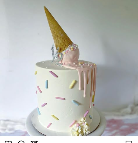 Birthday Ice Cream Theme, Ice Cream Theme Cake, Ice Cream Birthday Party Theme, Sweet Birthday Cake, Ice Cream Party Theme, Cream Birthday Party, 2nd Birthday Party For Girl, Ice Cream Birthday Cake, Candy Birthday Party