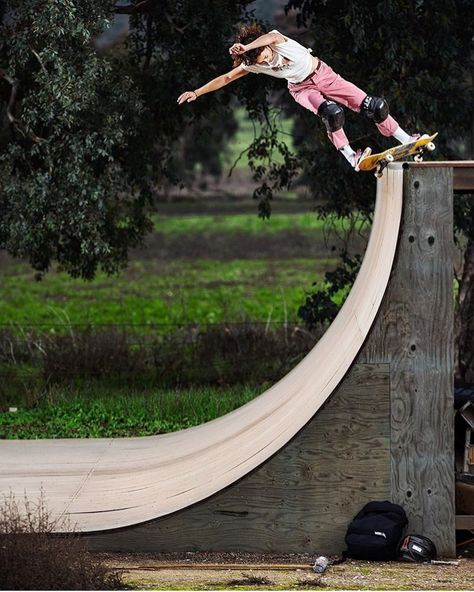 Lizzie Armanto on Instagram: “Bs Hurricane •  Outfit from my lastest💕 @vans 💕collection Photo @aacostaa” Lizzie Armanto, Skateboard Pics, Vans Collection, Skateboard Pictures, Skate Shop, Skater Girls, Life Inspiration, Drop In, Bmx