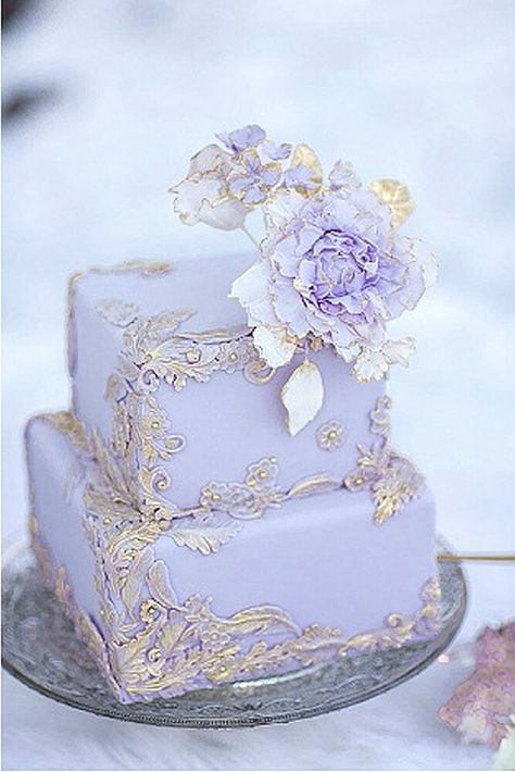 Wedding Cakes Lilac, Whimsical Wedding Cakes, Purple And Gold Wedding, Mini Wedding Cakes, Square Wedding Cakes, Purple Cakes, Romantic Wedding Cake, Tiered Cake, Lilac Wedding