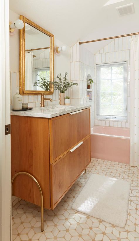 15 Bathroom Floor Tile Ideas to Transform a Small Space Tub Bathroom Ideas, Pink Tile Bathroom, Black Clawfoot Tub, Pink Bathroom Tiles, Pink Bathtub, Pink Tub, Fixer Upper Bathroom, Blue Bathroom Tile, Vintage Bathtub