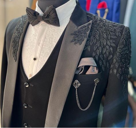 Md Suits, Unique Prom Suits, Indian Wedding Suits Men, Designer Tuxedo, Jodhpuri Suits For Men, Indian Wedding Clothes For Men, Best Wedding Suits, Matric Farewell, Prom Suits For Men