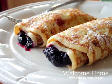 Vanilla Crepes, Blueberry Compote Recipe, Blueberry Crepes, Crepes Filling, Sweet Crepes, Blueberry Compote, Crepe Recipes, Cooking Spray, Peanut Butter And Jelly