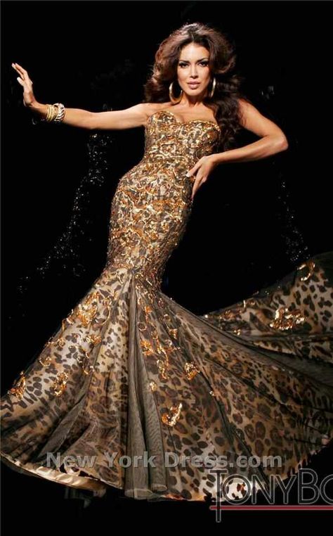 LEOPARD WEDDING DRESS- Mother of the Groom Dress! Cheetah Print Prom Dress, Cheetah Print Wedding, Print Wedding Dress, Animal Print Wedding, Leopard Wedding, Gold Dresses Long, Runway Gowns, Fancy Frocks, Mermaid Style