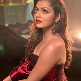 Drasht iDhami 💜Thai&SwedenFc (@kw_drashtidhami.fc) • Instagram photos and videos Dhrasti Dhami, Bollywood Images, Drashti Dhami, Bollywood Masala, Colors Tv, Short Movies, Indian Models, Fashion Couple, Brown Hair Colors