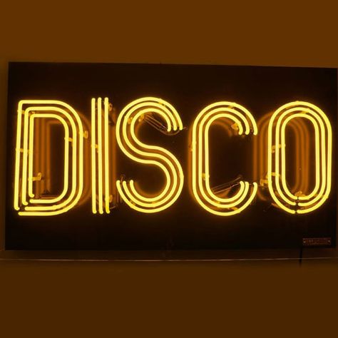 Unique Wall Lights, Foto Top, Disco Fever, Disco Lights, Music Album Covers, Retro Sign, Beer Signs, Studio 54, Retro Lighting