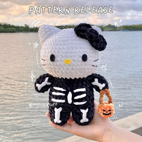 ˚｡ ⋆୨ hello kitty skeleton ฅ^._.^ฅ Crochet pattern on my Ko-fi and Ravelry shop (links in bio) DM me if you want to purchase this cutie… | Instagram Halloween Hello Kitty Crochet, Crochet Patterns Hello Kitty, Halloween Things To Crochet, Free Hello Kitty Crochet Patterns, Amigurumi Free Pattern Halloween, Crochet Ideas Halloween, Crochet Plushie Pattern Free, Halloween Free Crochet Patterns, Halloween Crochet Free Patterns