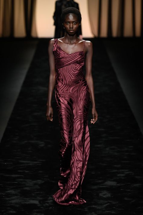 Alberta Ferretti, Fall 2023, Couture Fashion, The Collection, Fashion News, Couture, Red