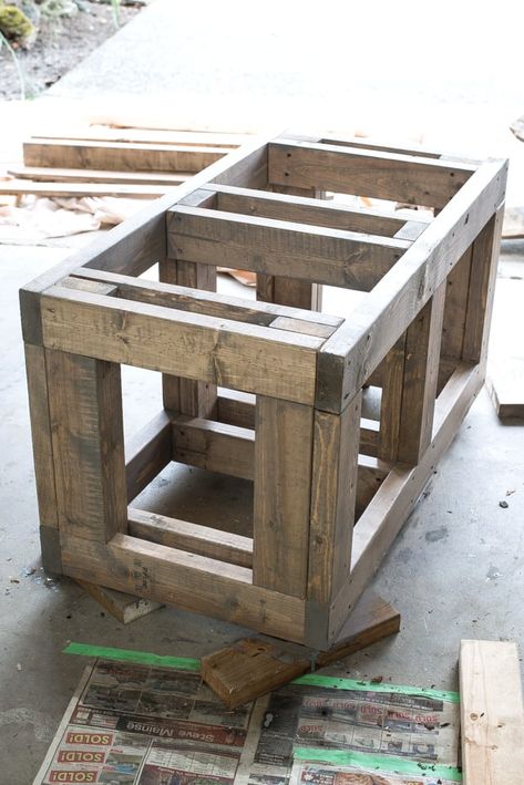 How to build a rustic, inexpensive DIY aquarium stand out of 2x4s! - Funky Junk Interiors Fish Tank Stands Diy Wood, Diy Fishtank Stands, Diy Fish Stand, Fish Tank Stand Ideas Diy, Fish Tank Stand Ideas, Aquarium Stand Diy, Diy Fish Tank Stand, Aquarium Stand Ideas, 40 Gallon Aquarium Stand