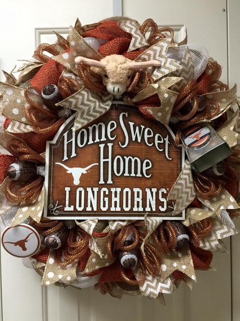 University of Texas Longhorns by Twentycoats Wreath Creations Texas Longhorn Wreath, Ut Wreath, Texas Wreath, College Wreaths, Ut Texas, Football Wreaths, Themed Wreaths, Sports Wreath, Ut Longhorns