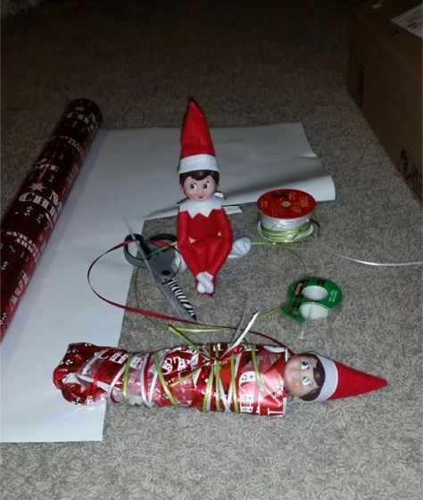 Elf On Shelf Printables, Christmas Card Photo Ideas, Funny Christmas Games, Elf Ideas Easy, Bad Elf, Shelf Inspiration, Awesome Elf On The Shelf Ideas, Elf Activities, Xmas Elf