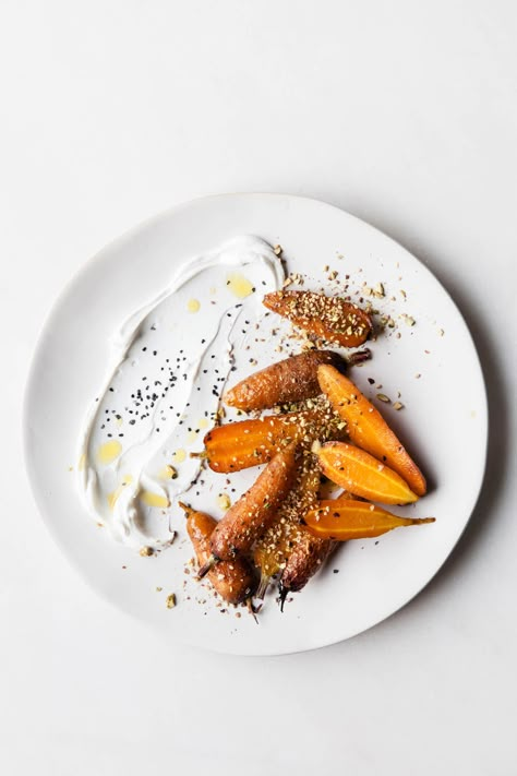 Light Food Photography, Goat Milk Yogurt, Carrot Dishes, Roasted Carrots Recipe, Photography Food Styling, Art Of Plating, Light Food, Food Styling Photography, Easter Carrots